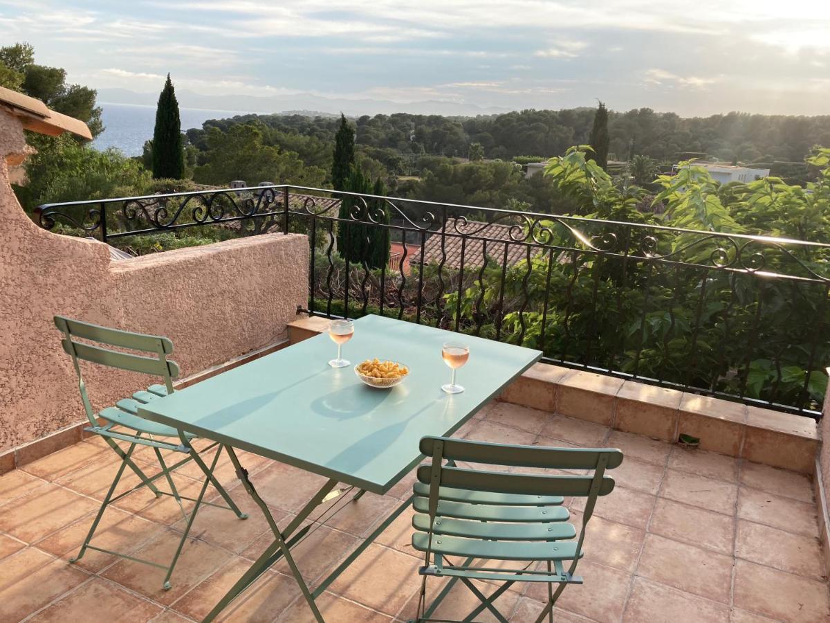 10 A 12 Pers Famille Amateurs Randonnee Boulouris Panorama Saint Raphael Tennis Piscine Partage Dış mekan fotoğraf